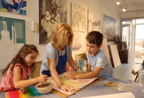 Art Teachers: Inspiring Creativity in Art Classes